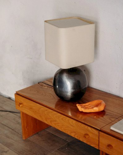 Julia, le pied de lampe en métal N°206