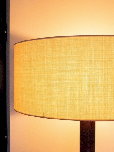 Julien, le grand lampadaire en bois foncé N°312