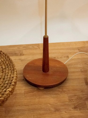 Julien, le grand lampadaire en bois N°148