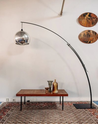 Julien, le grand lampadaire incurvé en inox N°264