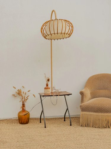 Julien, le lampadaire avec plateau N°250