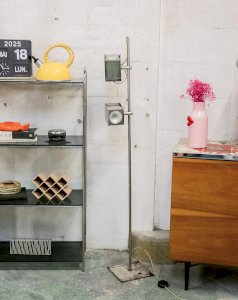 Julien, le lampadaire chromé N°131