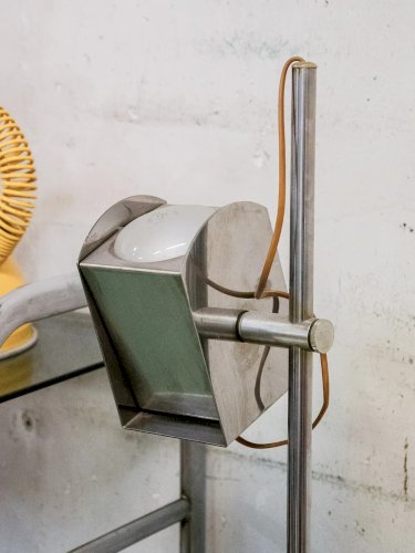 Julien, le lampadaire chromé N°131