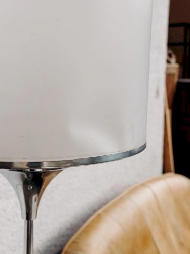 Julien, le lampadaire chromé N°8