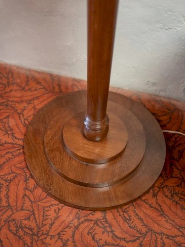 Julien, le lampadaire en bois N°150