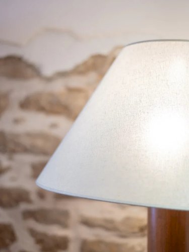 Julien, le lampadaire en bois N°150