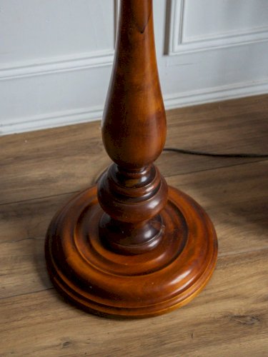 Julien, le lampadaire en bois N°198