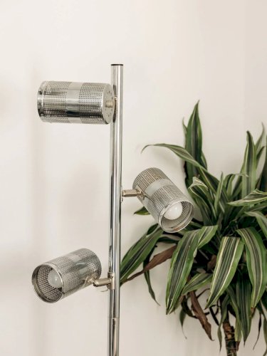 Julien, le lampadaire en chrome N°114