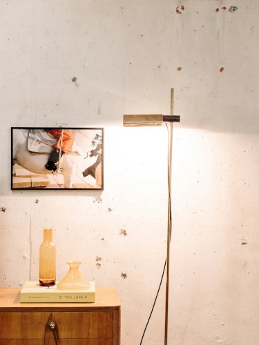 Julien, le lampadaire en métal doré N°138