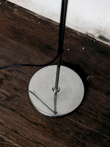 Julien, le lampadaire en métal N°16