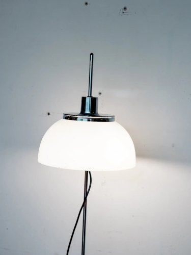 Julien, le lampadaire en métal N°16