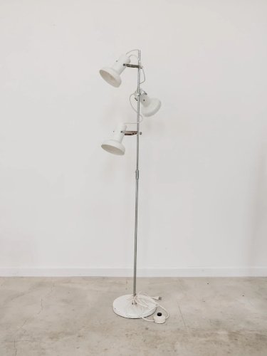 Julien, le lampadaire en métal N°22