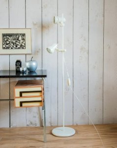 Julien, le lampadaire en métal N°259