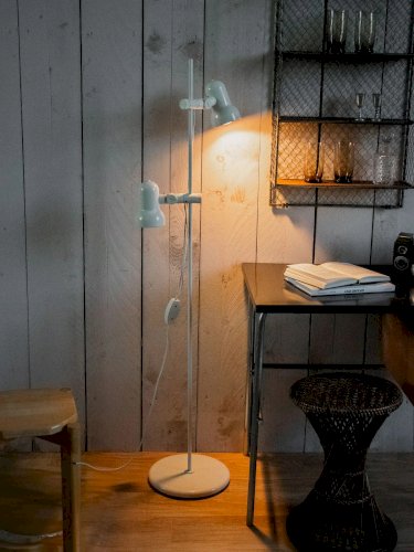 Julien, le lampadaire en métal N°259