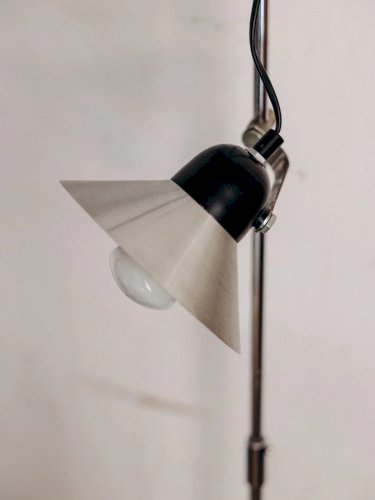 Julien, le lampadaire en métal N°75