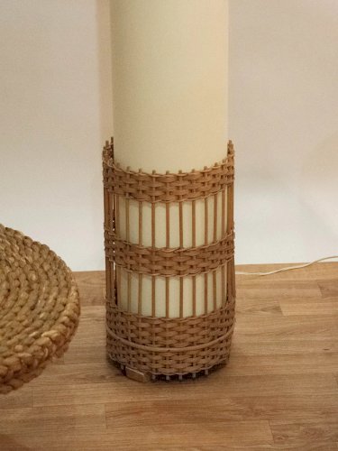 Julien, le lampadaire fin en rotin N°149