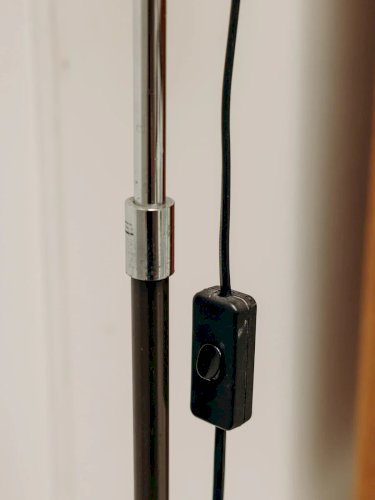 Julien, le lampadaire marron N°127