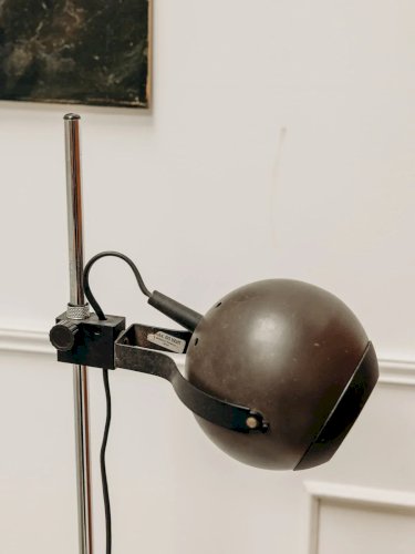 Julien, le lampadaire marron N°127