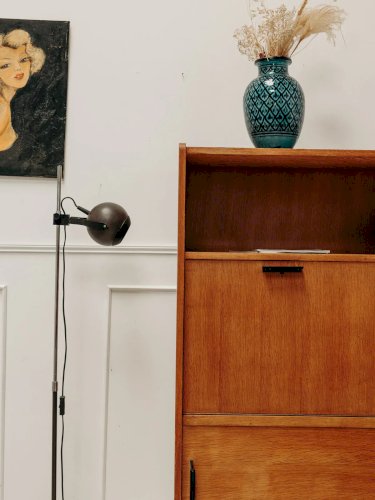 Julien, le lampadaire marron N°127