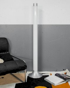 Julien, the metal neon streetlamp No. 272