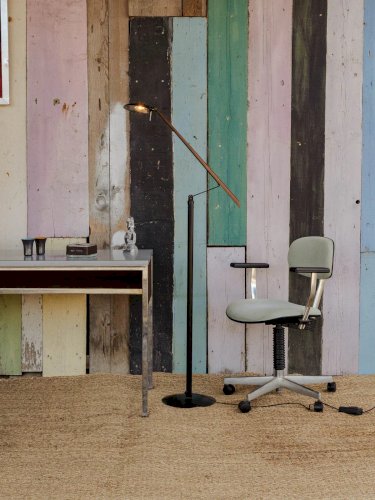 Julien, le lampadaire noir en métal N°307