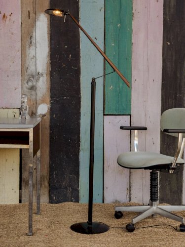 Julien, le lampadaire noir en métal N°307