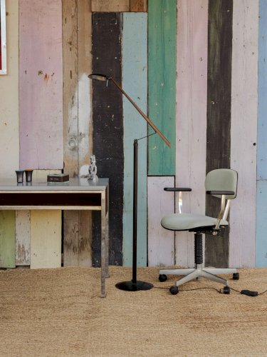 Julien, le lampadaire noir en métal N°307