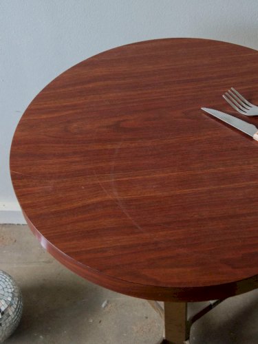 Karla, la petite table à manger N°410