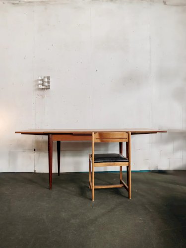 Karla, la table à manger à rallonges N°401