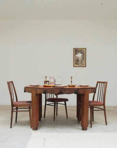Karla, la table à manger en bois art déco N°1026