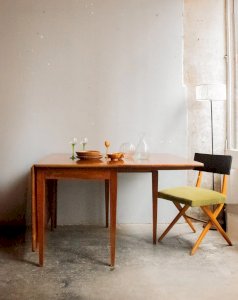 Karla, the cherry wood dining table N°1045