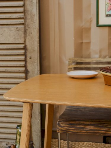 Karla, la table à manger en bois N°1019