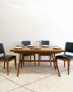 Karla, the wooden dining table No. 1047