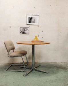 Karla, the wooden dining table No. 385