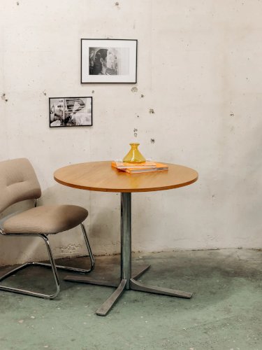 Karla, la table à manger en bois N°385