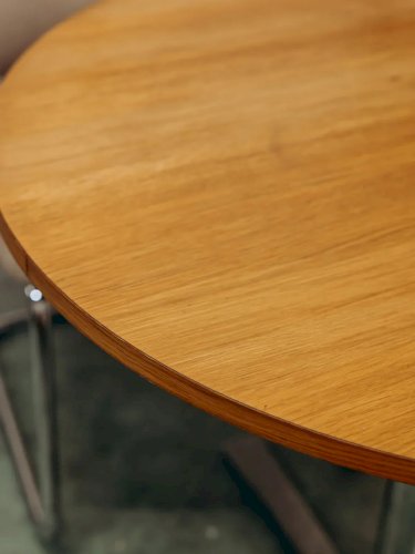 Karla, la table à manger en bois N°385