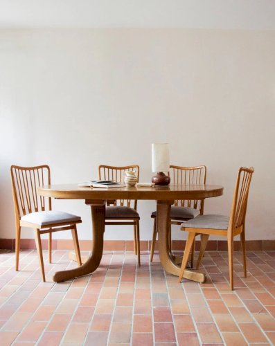 Karla, la table à manger en chêne N°427