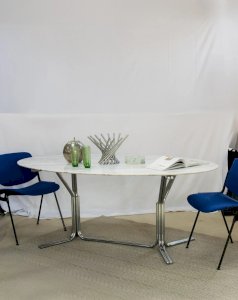 Karla, the marble dining table No. 400