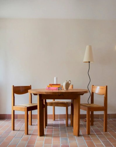 Karla, la table à manger en orme massif N°426