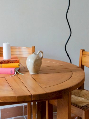 Karla, la table à manger en orme massif N°426