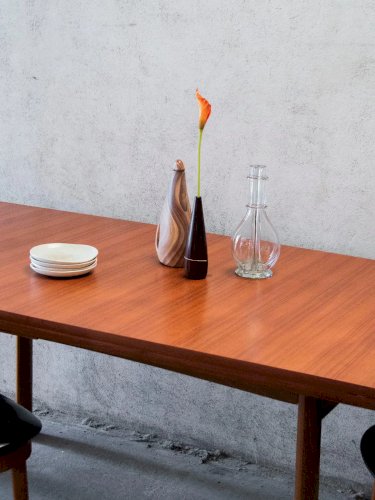 Karla, la table à manger en teck N°362