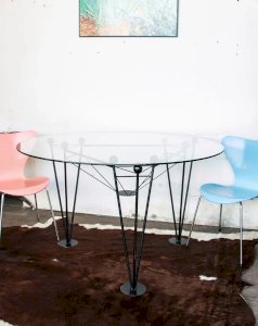 Karla, the glass dining table No. 343
