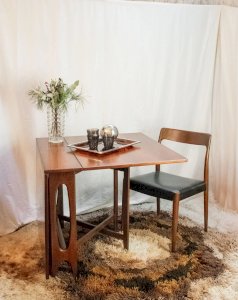Karla, la table console scandinave en palissandre N°1072