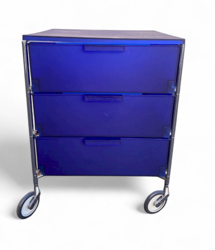 Kartell - Mobil, 3 tiroirs sur roulettes. Design Antonio Citterio & Glen Oliver Löw.