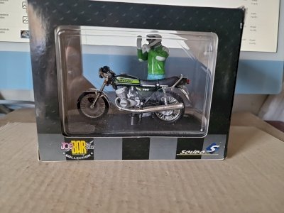 Kawasaki 750 cc H2 Joe Bar Team 1/18 Solido