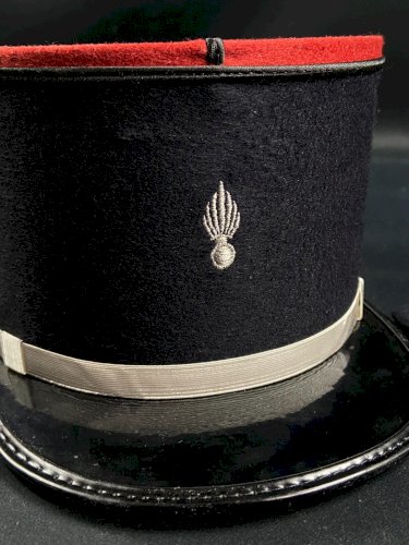 Képi neuf Sous-officier de l'Arme du Train Armée de terre & paire de fourreaux