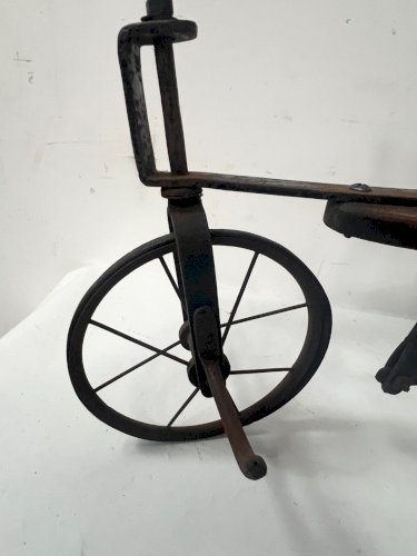 "La Draisienne " Ancien tricycle pour enfant en fer et bois XX siècle