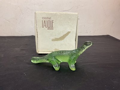 Lalique France salamandre en cristal signé.
