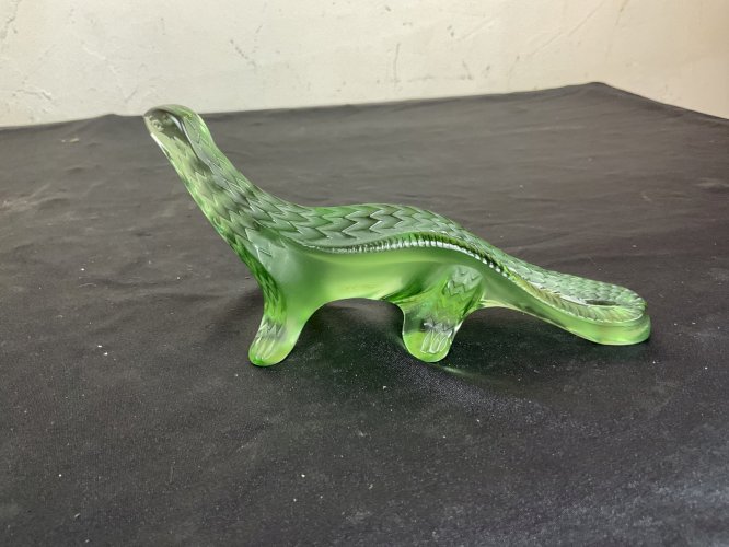 Lalique France salamandre en cristal signé.