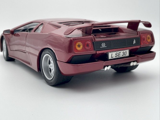 Lamborghini Diablo  1/18 Maisto